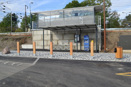 photo ouverture du pôle d'échange multimodal